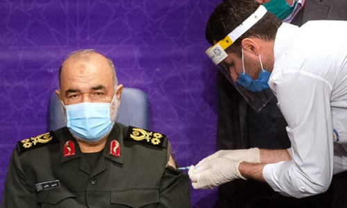 فاز سوم کارآزمایی بالینی واکسن نورا با تزریق به فرمانده سپاه آغاز شد